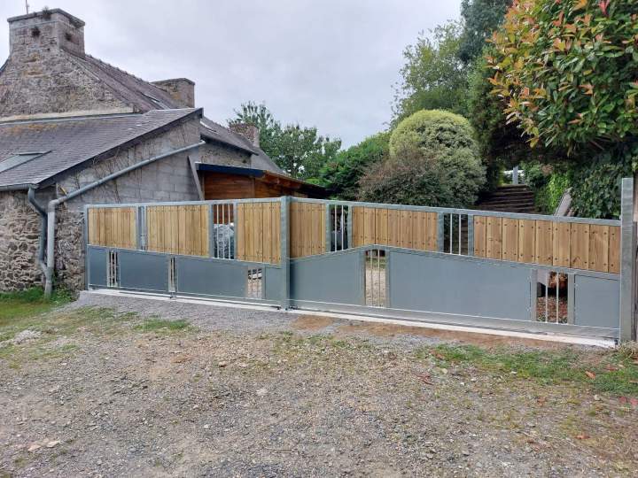 Portail métallique artisanal Ploufragan